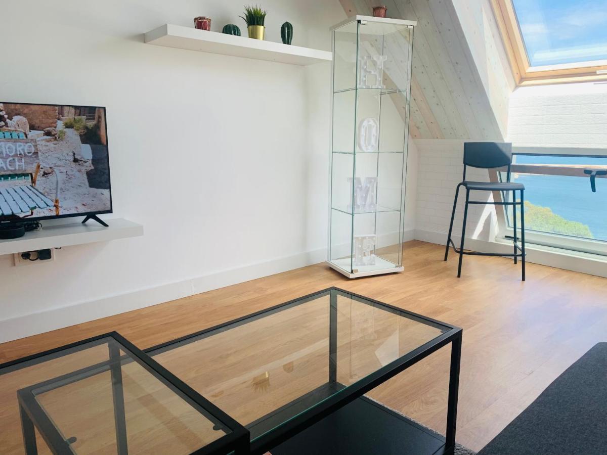 Burela Apartamentos Lamarosa -Atico ,Vistas Al Mar Cantabrico Parking מראה חיצוני תמונה