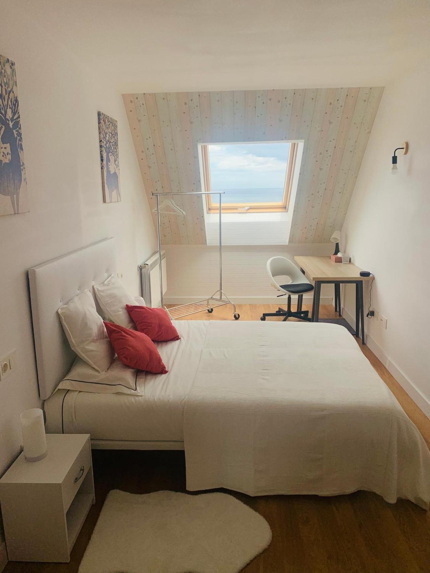 Burela Apartamentos Lamarosa -Atico ,Vistas Al Mar Cantabrico Parking מראה חיצוני תמונה