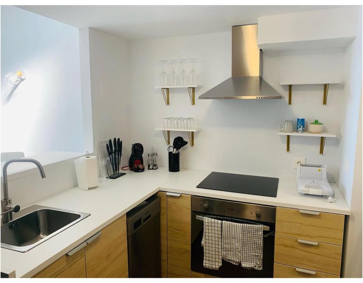 Burela Apartamentos Lamarosa -Atico ,Vistas Al Mar Cantabrico Parking מראה חיצוני תמונה